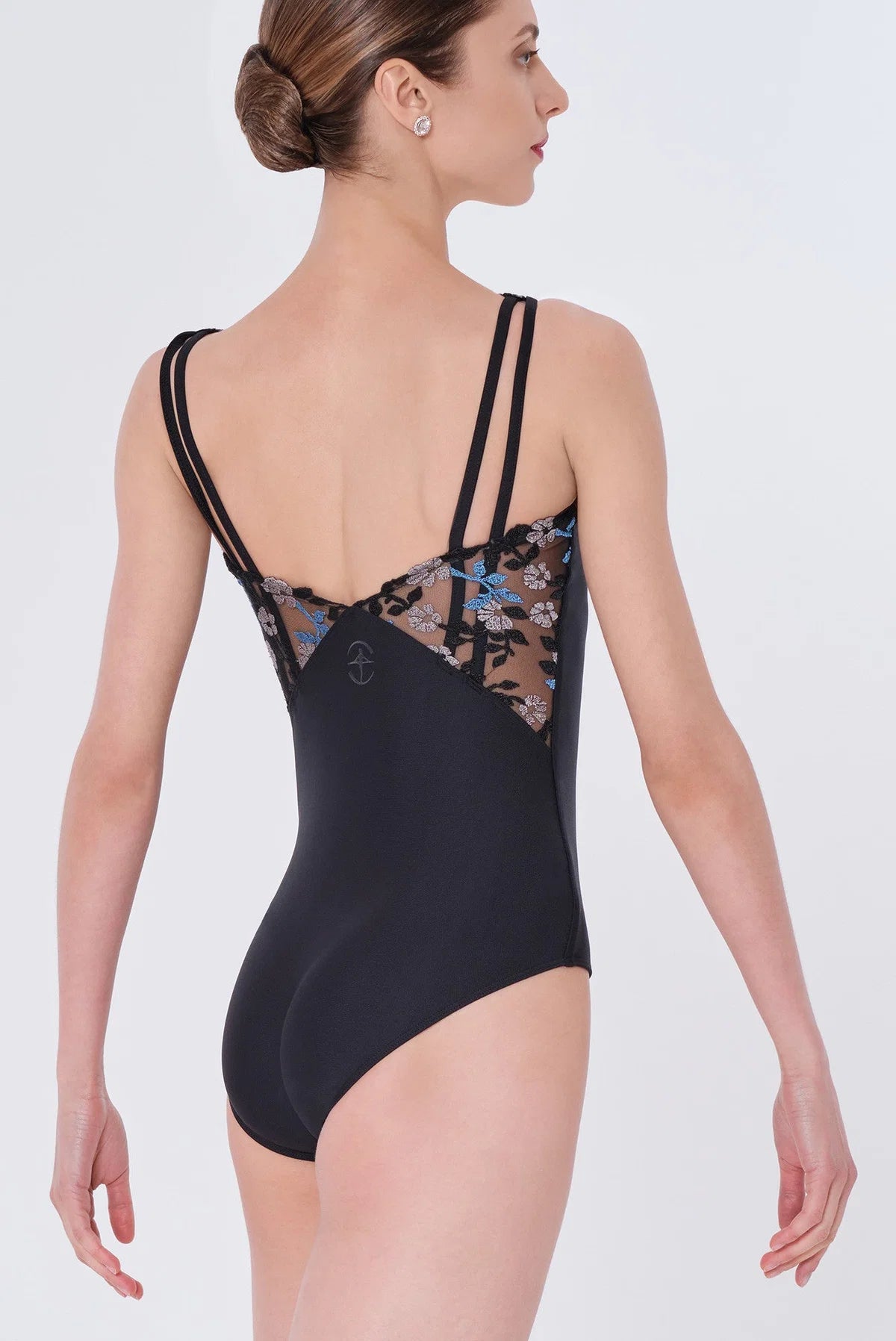 Reine Embroidered Leo